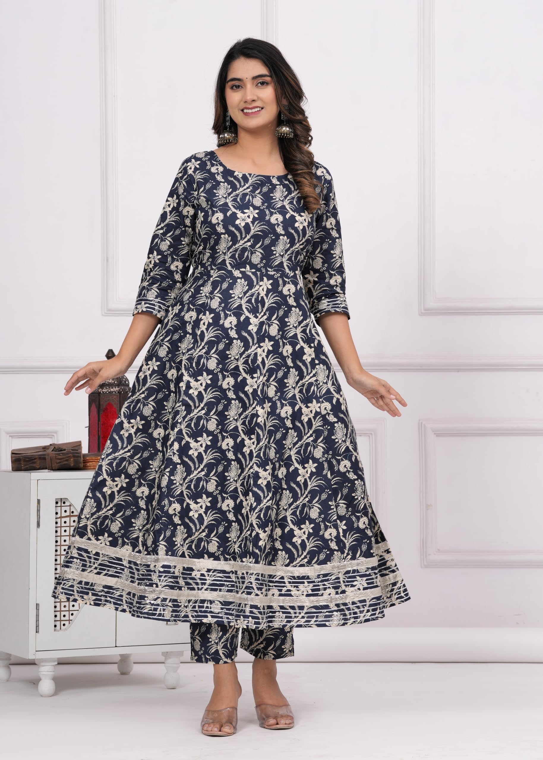 MEERA FAB Women Cotton Printed Anarkali Kurta Set - Grey - Image 5