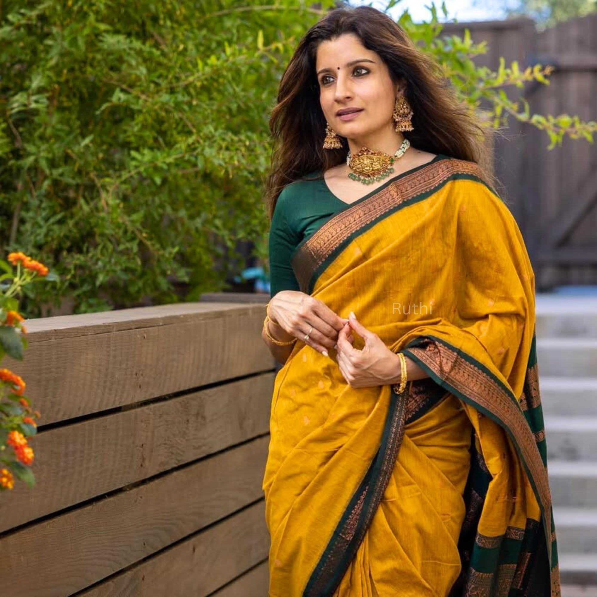 Gadwal Cotton Saree with Zari Border - Image 3