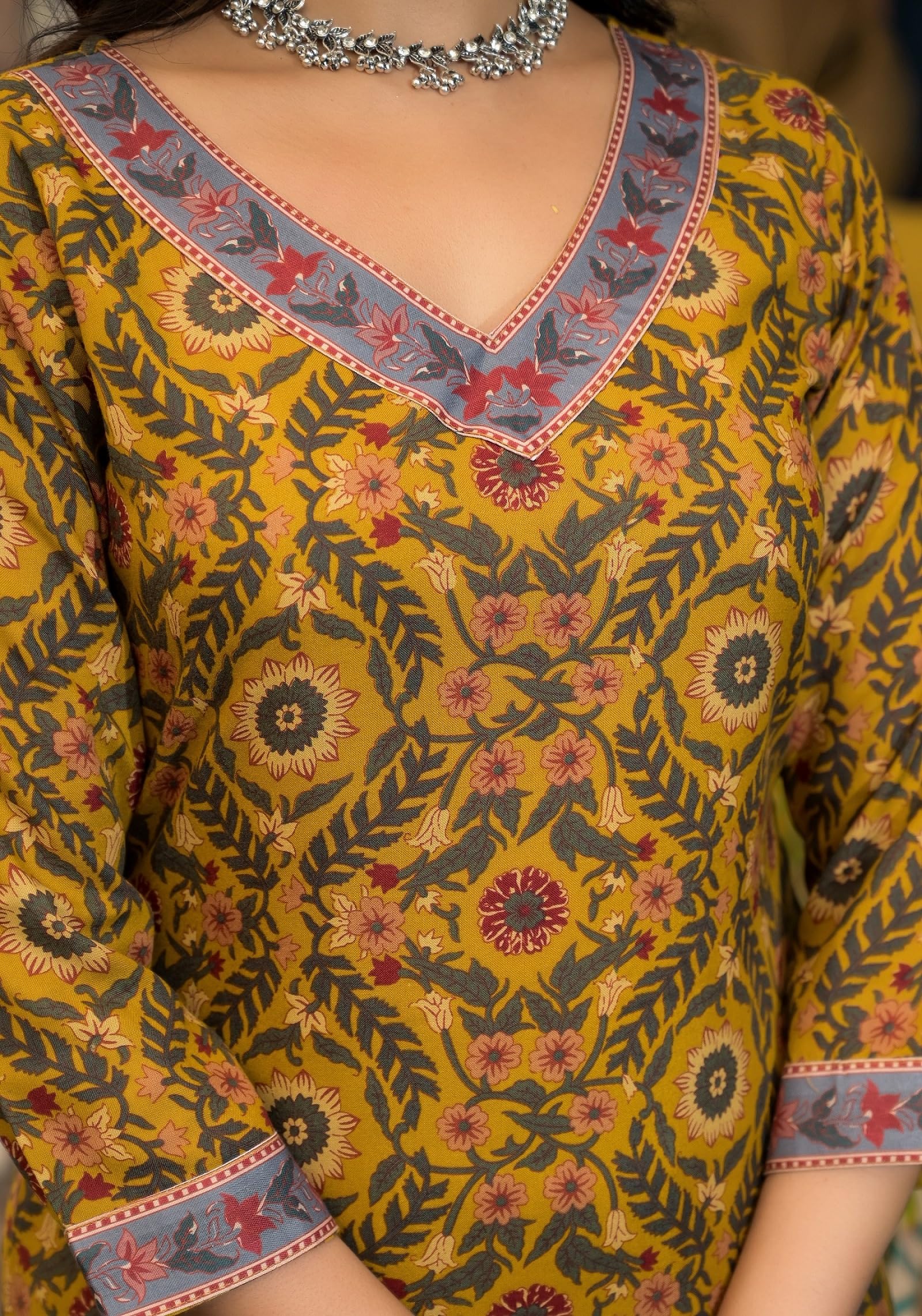 KLOSIA Yellow Floral Kurta Pant Set with Dupatta - Image 3