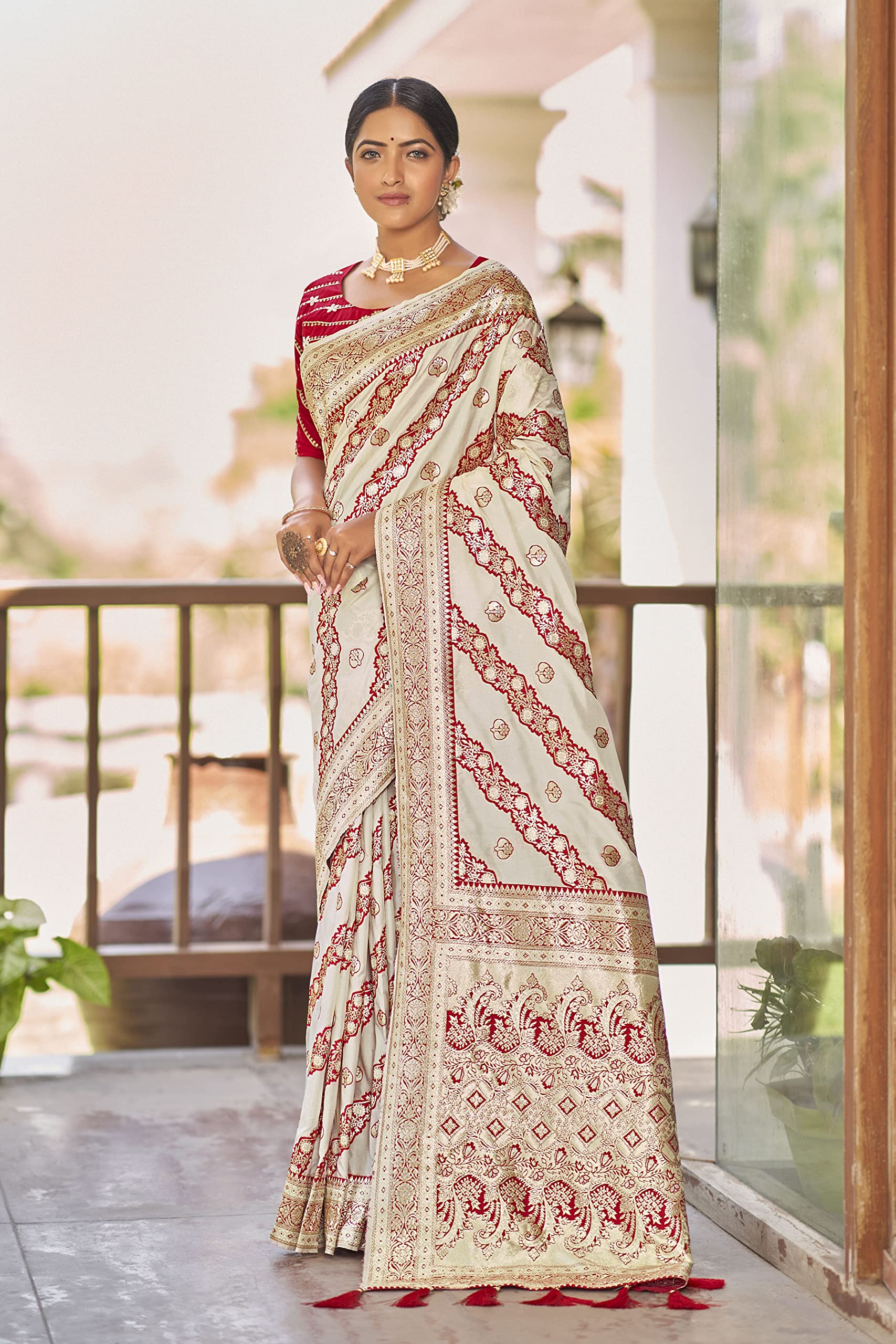 MANOHARI Banarasi Silk Saree for Women - Beige - Image 2