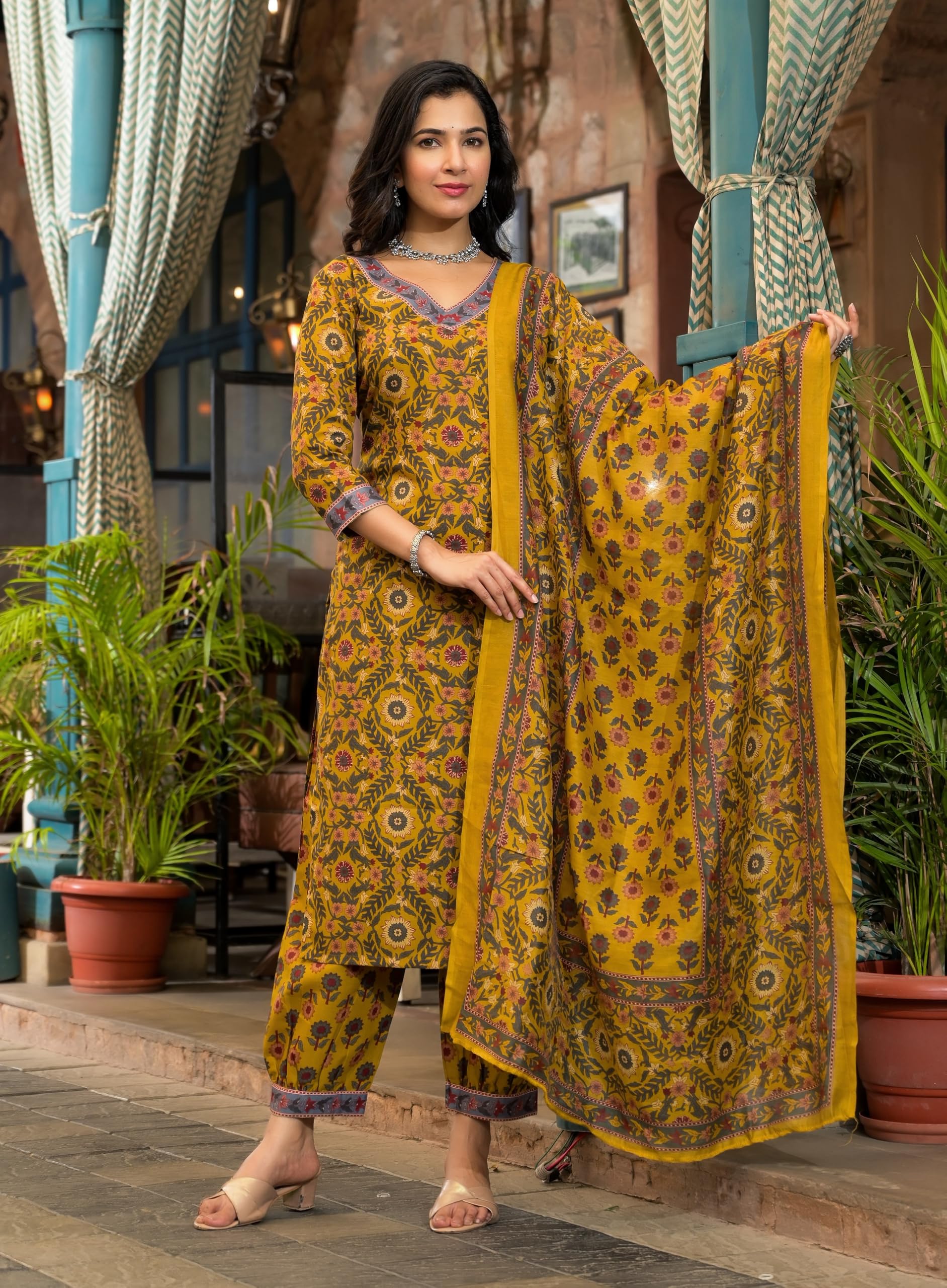 KLOSIA Yellow Floral Kurta Pant Set with Dupatta - Image 5