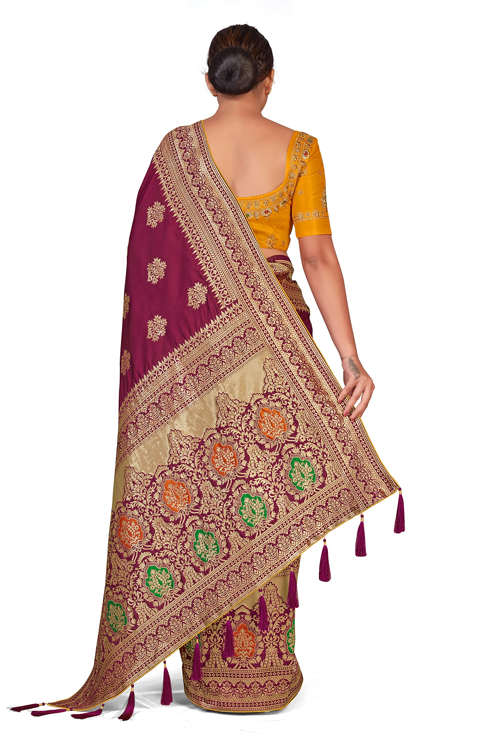 Monjolika Women's Woven Silk Saree - Magenta - Image 4