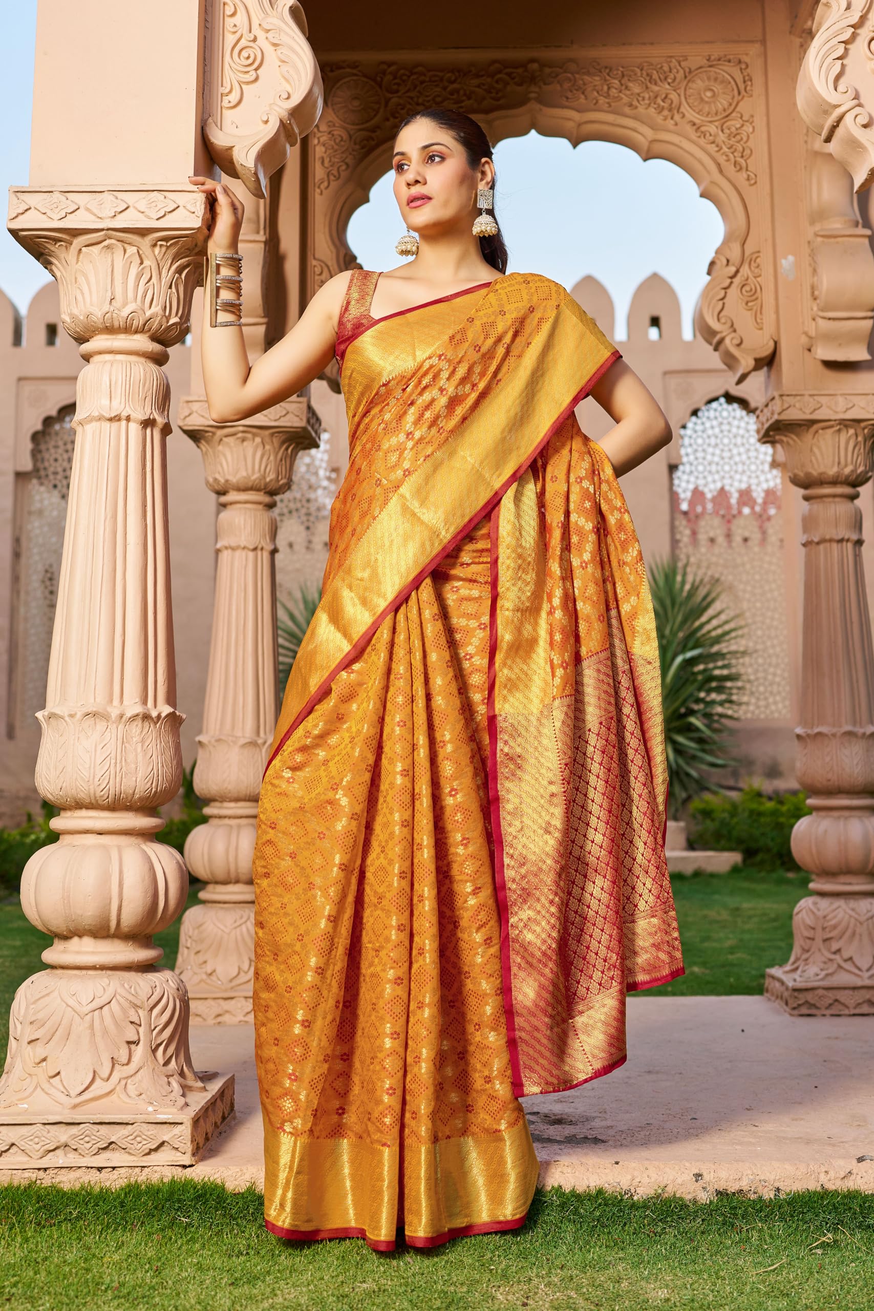 SWORNOF Patola Silk Saree for Women - Image 5