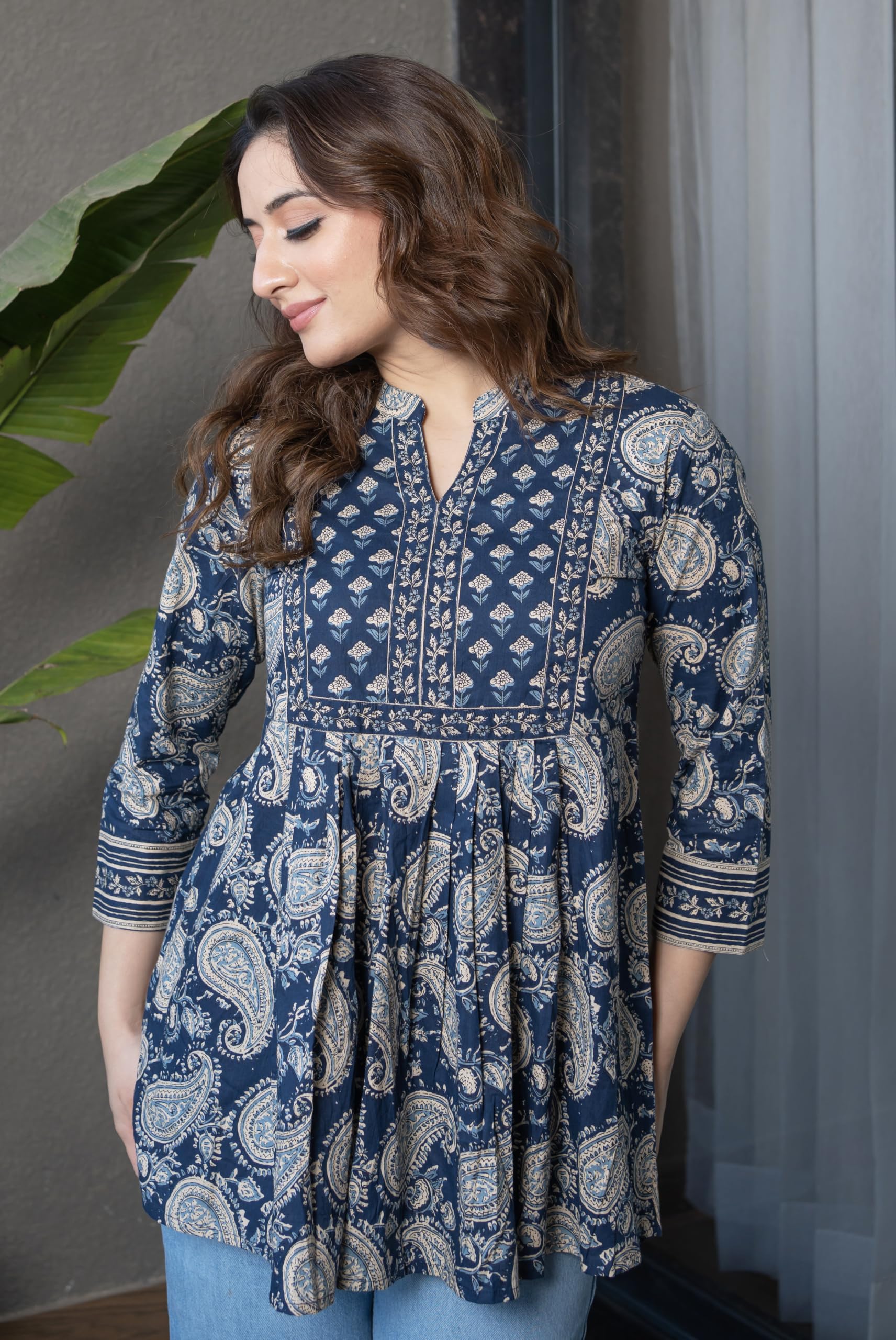 Arayna Women's Cotton Paisley Printed Tunic Top - Image 5