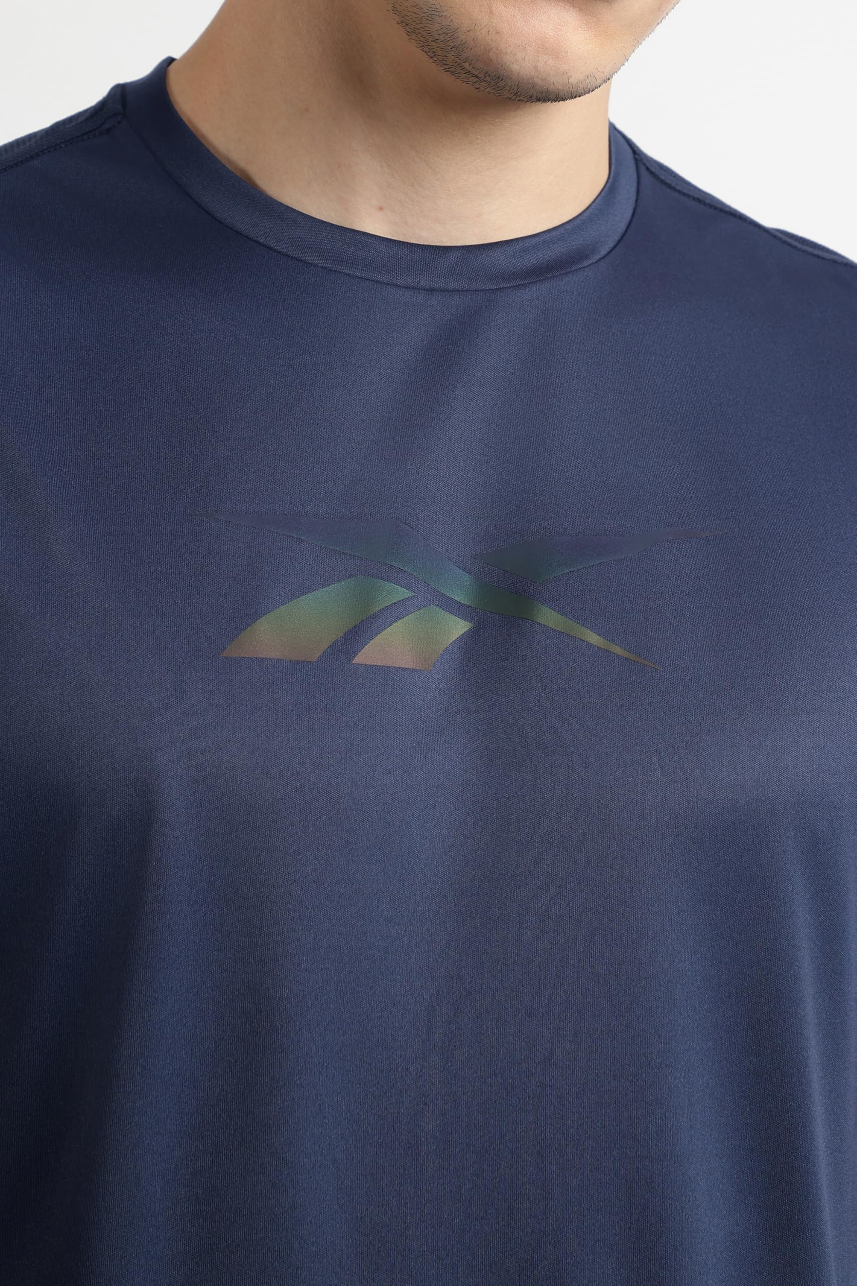 Reebok Men's Navy T-Shirt - Image 5