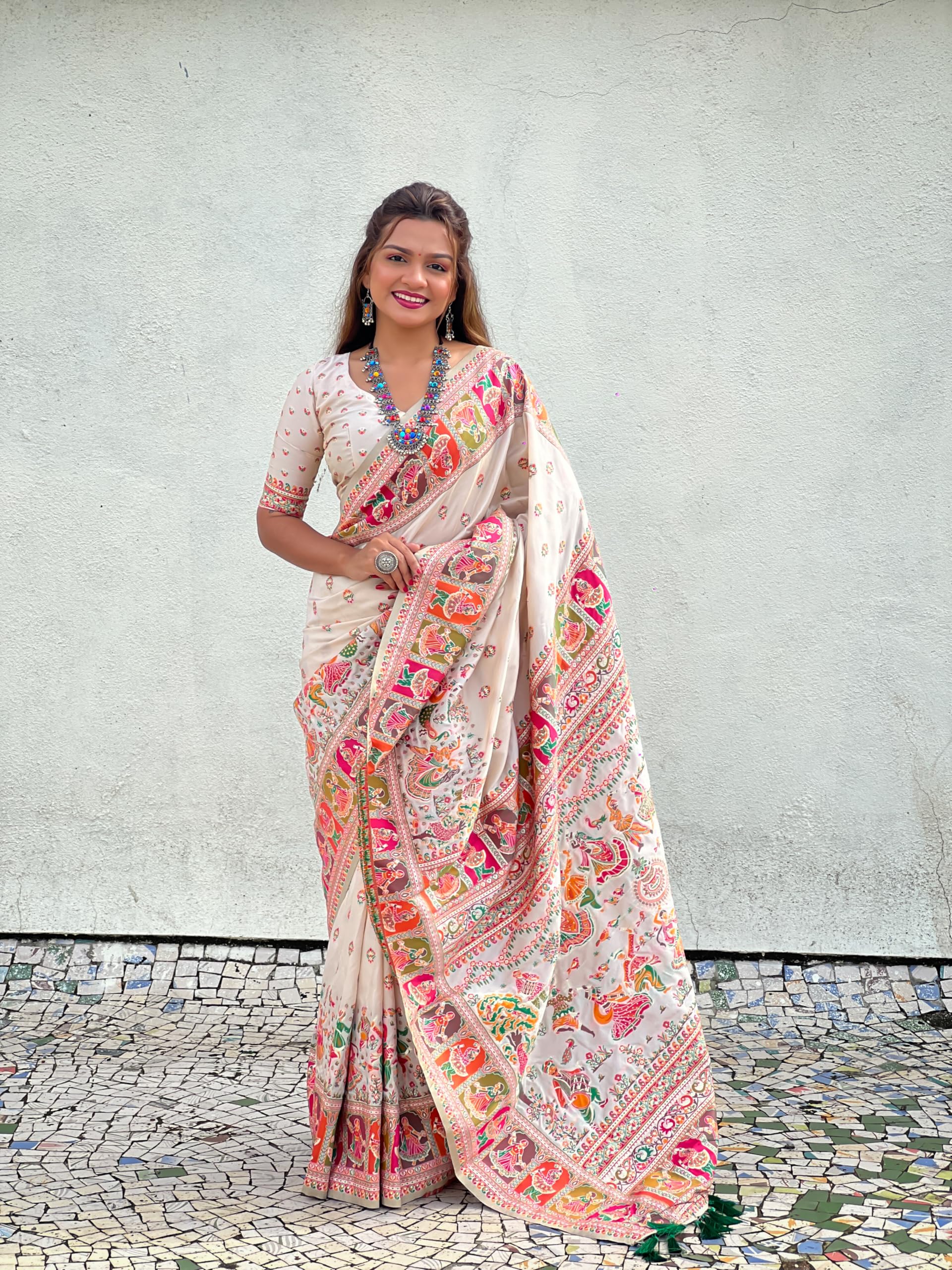 GarbGlide Women's Kanjivaram Pure Silk Saree - White - Image 2