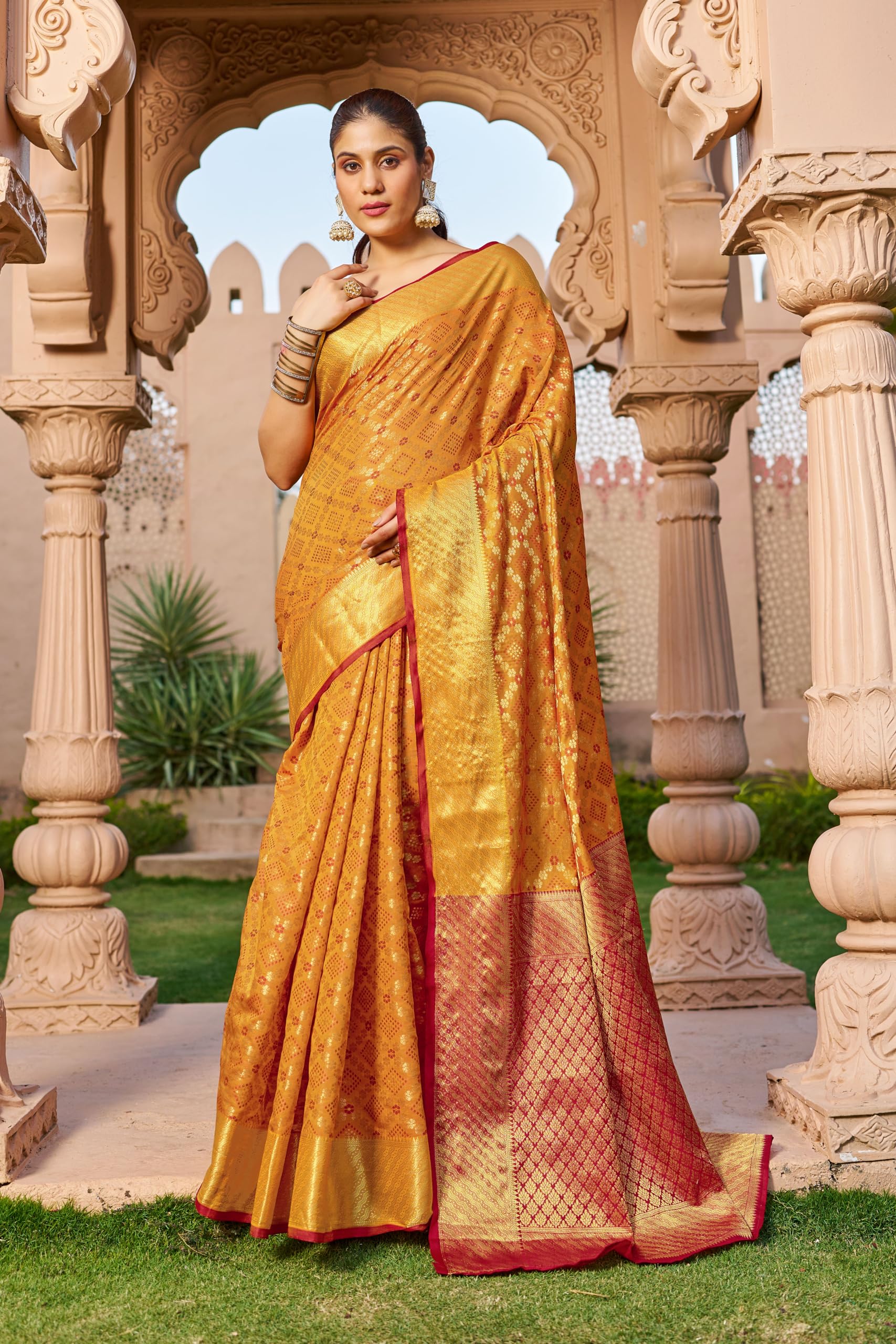 SWORNOF Patola Silk Saree for Women - Image 2