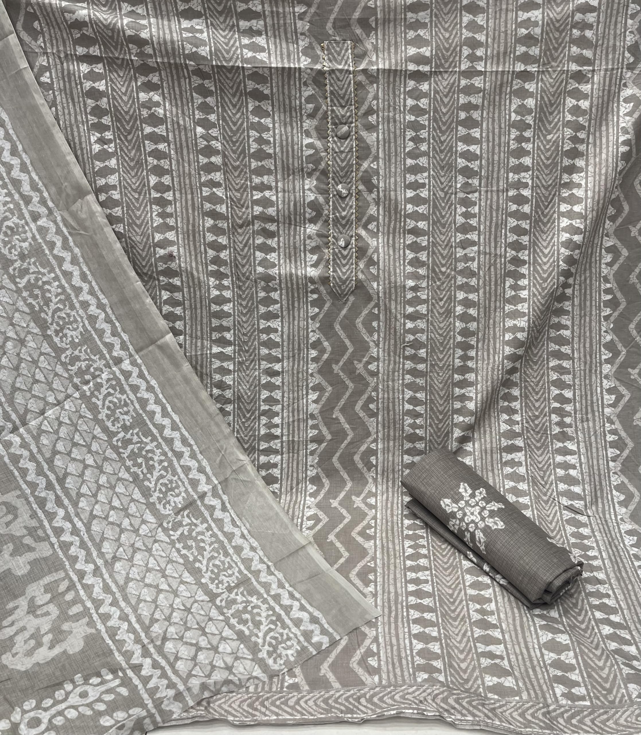 Sidhidata Women's Cotton Printed Salwar Suit - Image 2