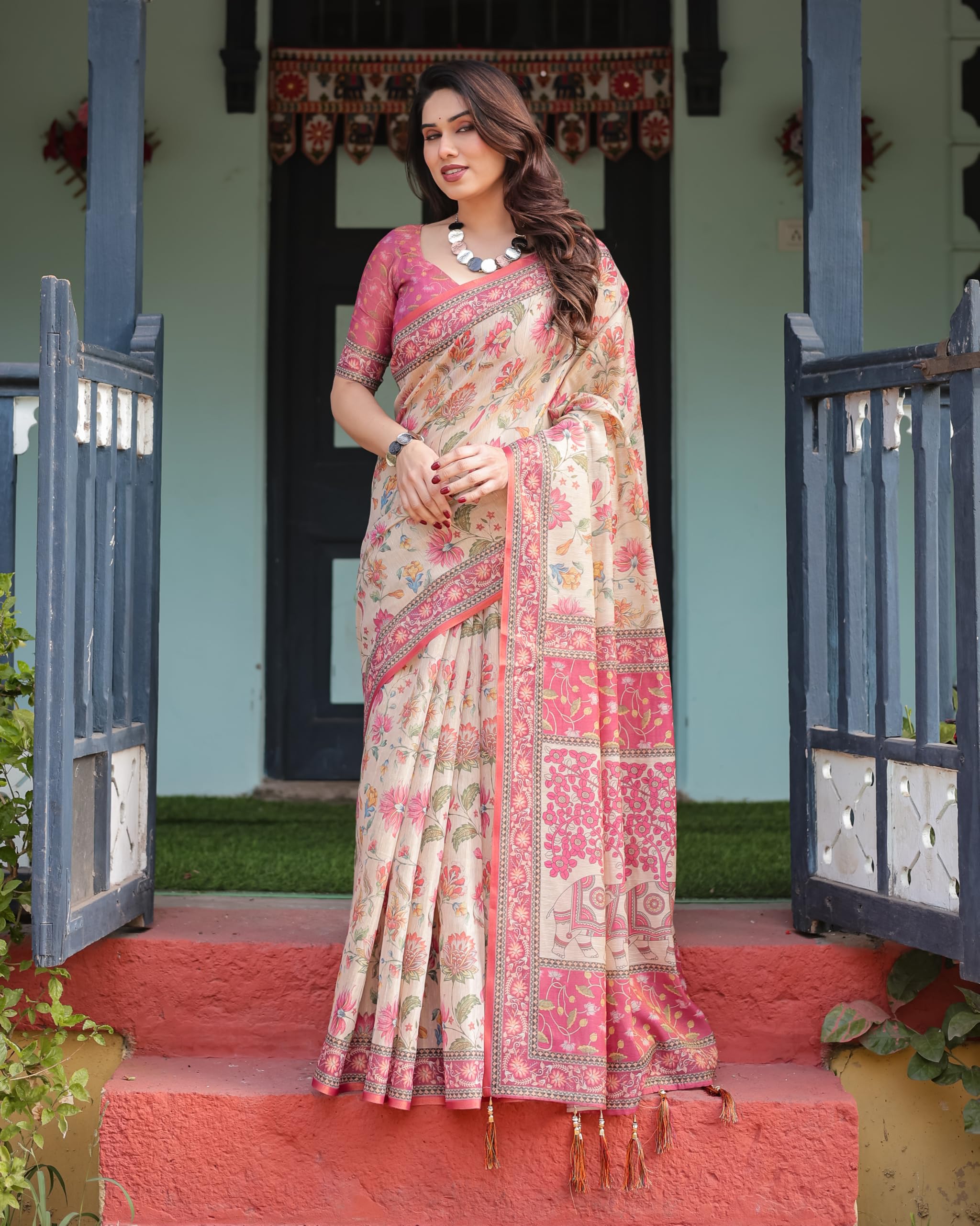 ALMAARI Handloom Cotton Floral Saree - Image 3