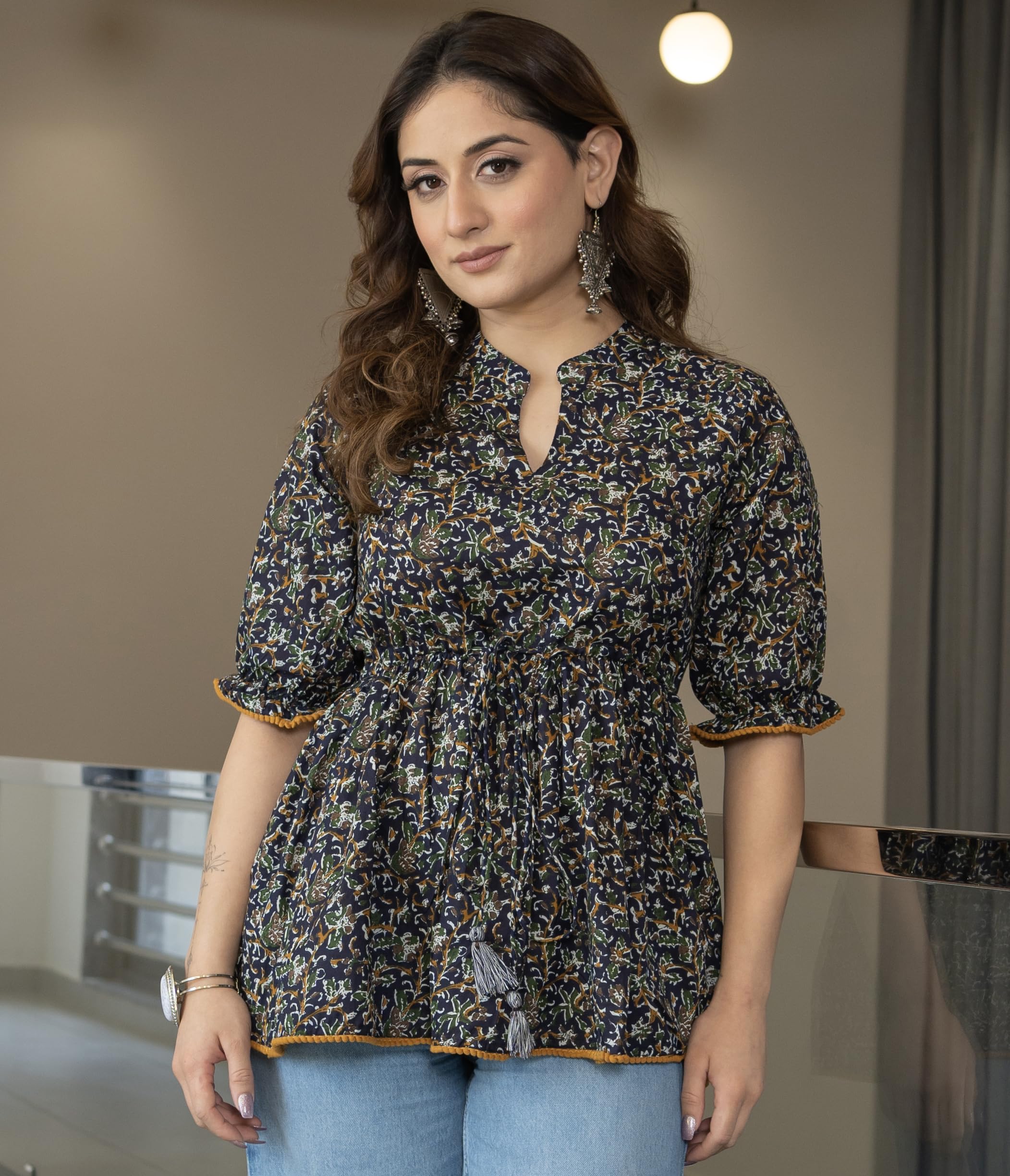 Arayna Women's Floral Printed Peplum Top - Image 5